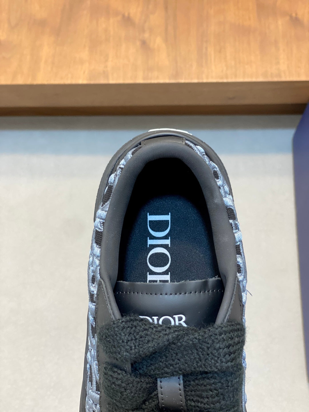 B33 Spin Sneaker – LIMITED AND NUMBERED EDITION