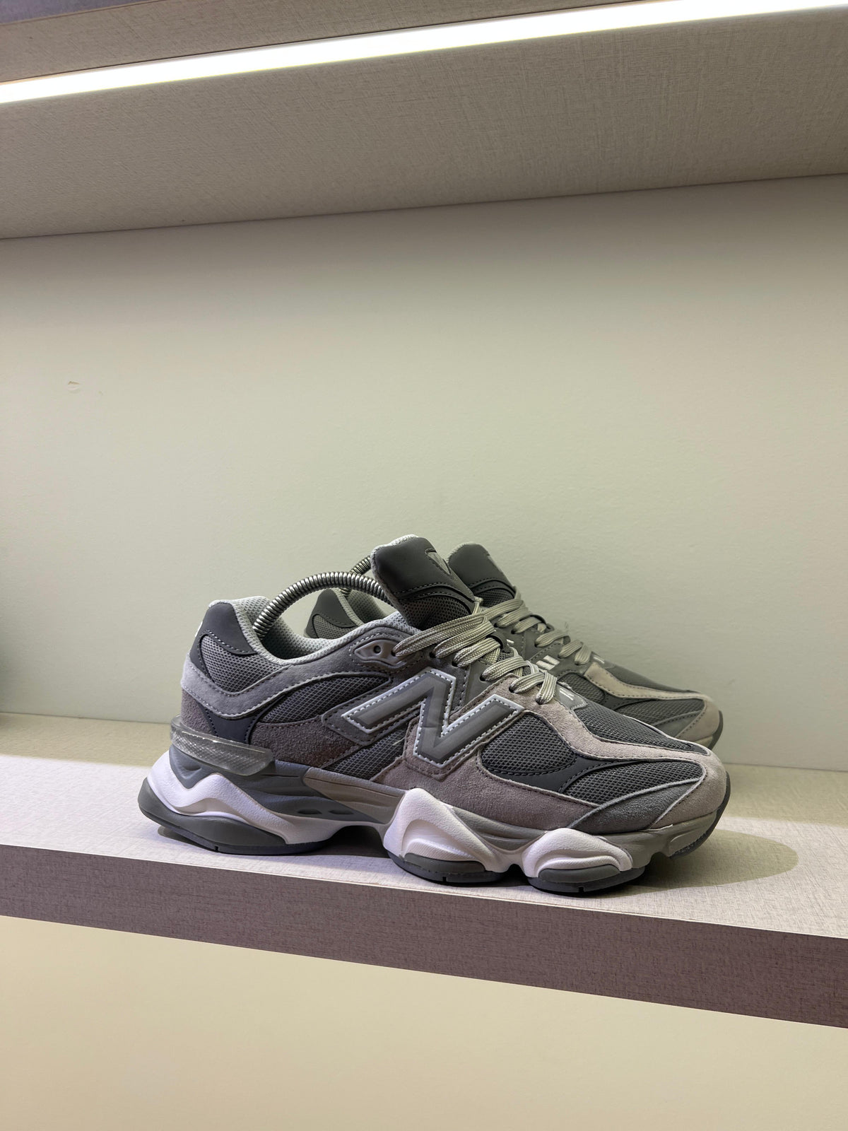 New balance 9060