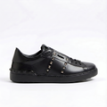 Valentino Garavani
Rockstud Untitled leather